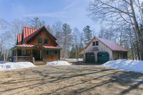 31 Bog Pond Rd, Phillips, ME 04966