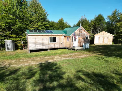 73 Homestead Dr, Lakeville, ME 04487