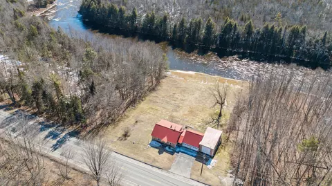 515 Water St, Guilford, ME 04443