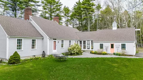 46 River Edge Dr, Woolwich, ME 04579
