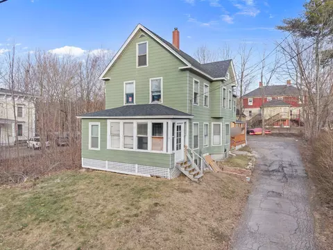5 Cedar Ct, Augusta, ME 04330