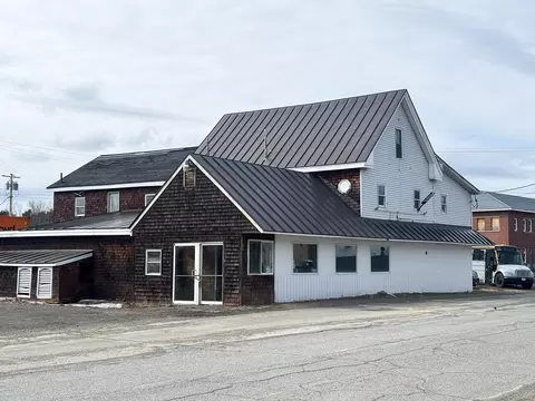 68 Railroad Ave, Brownville, ME 04414