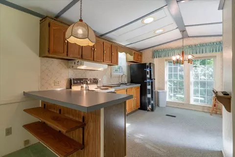 46 Cedar Dr, Warren, ME 04864 photo 4