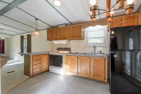 46 Cedar Dr, Warren, ME 04864 photo 7