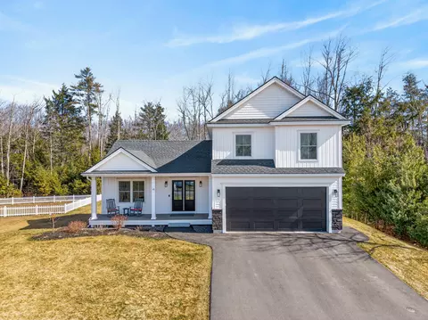 10 Lodge Dr, Saco, ME 04072