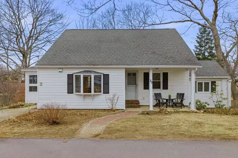 20 Mendum Ave, Kittery, ME 03904