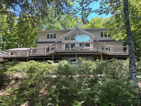 45 E Shore Dr, Harrison, ME 04040