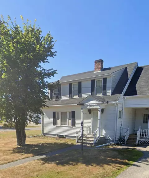 65 North St, Machias, ME 04654