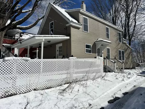 7 Washington St, Augusta, ME 04330