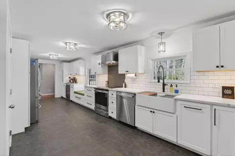 Kitchen - 24 Solomon Dr, Gorham, ME 04038 photo 2 of 4