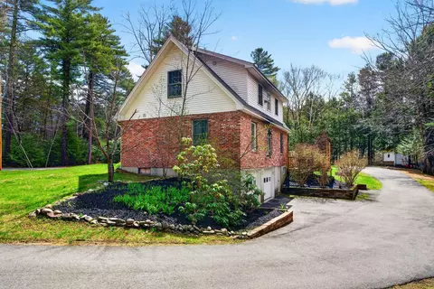 Exterior - 24 Solomon Dr, Gorham, ME 04038 photo 5 of 6