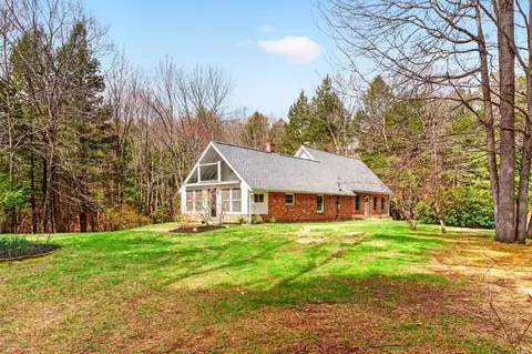 24 Solomon Dr, Gorham, ME 04038