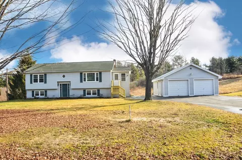 225 Mount Vernon Rd, Augusta, ME 04330