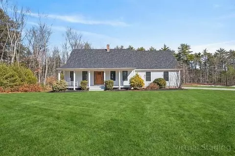 12 W 2nd St, North Berwick, ME 03906