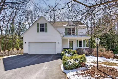 143 Quincy Dr, Gorham, ME 04038