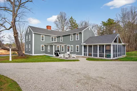 5 Durrells Bridge Rd, Kennebunk, ME 04043