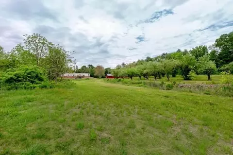 704 Gardiner Rd, Wiscasset, ME 04578