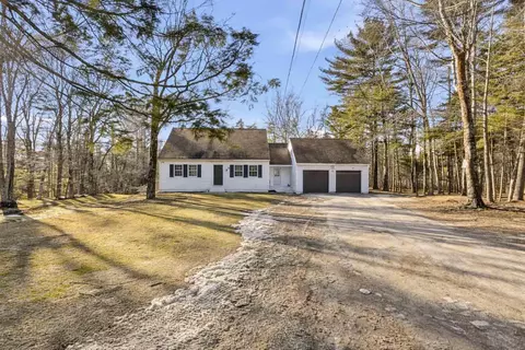 32 Merritt Rd, Harpswell, ME 04079