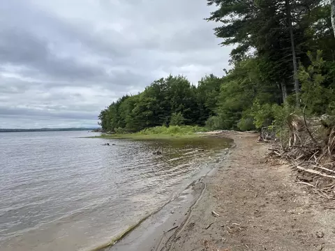 5 Taylor Woods Rd, Waltham, ME 04605