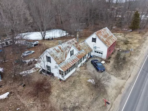 1443 Main St, Sumner, ME 04292