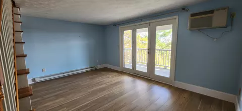 Living - 718 Main St #A3, Ogunquit, ME 03907 photo 3 of 5