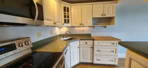 Kitchen - 718 Main St #A3, Ogunquit, ME 03907 photo 3 of 3