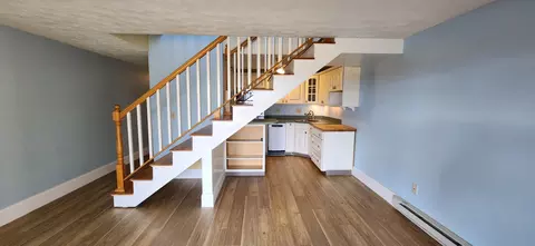 Living - 718 Main St #A3, Ogunquit, ME 03907 photo 4 of 5