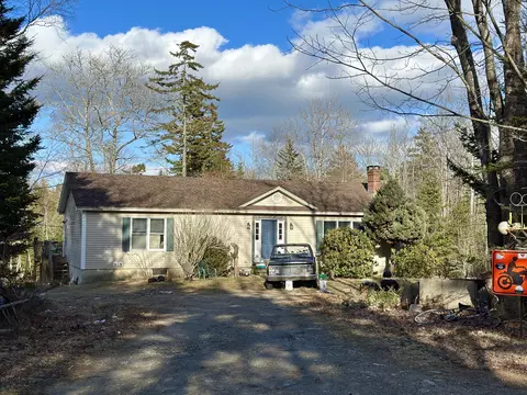 50 Cline Rd, Spruce Head, ME 04859