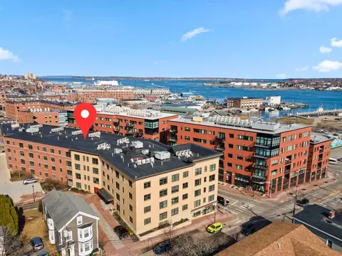 25 High St #212, Portland, ME 04101