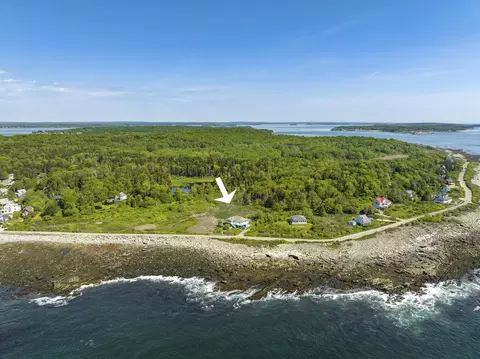 252 Seashore Ave, Portland, ME 04108