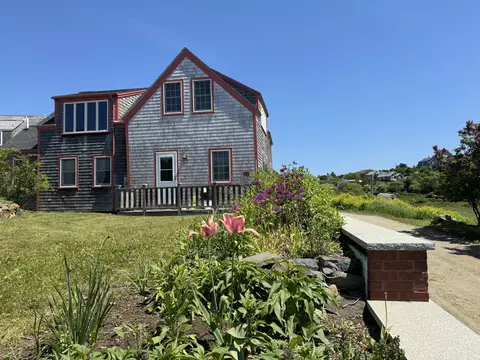 131 Main St, Monhegan, ME 04852