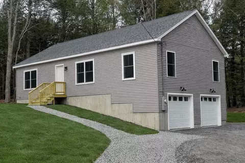 60 Edge Hill Rd, Limerick, ME 04048