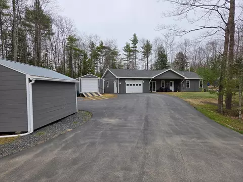 26 Bushey Shr, Palermo, ME 04354