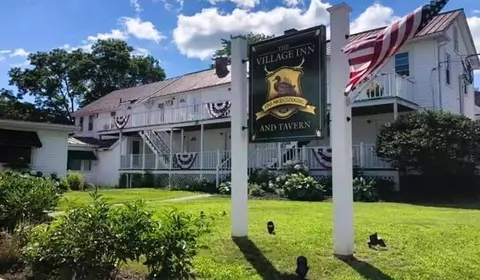 157 Main St, Belgrade, ME 04918