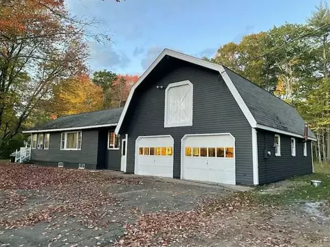 121 Buxton Rd, Saco, ME 04072