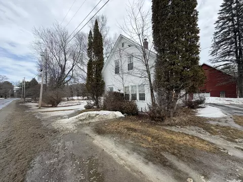 1779 River Rd, Clinton, ME 04927