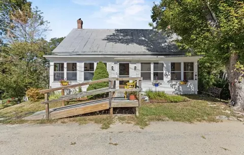 96 French St, Acton, ME 04001