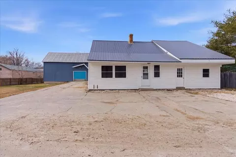 171 Park St, Livermore Falls, ME 04254