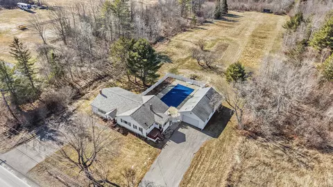 210 Billings Rd, Hermon, ME 04401