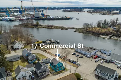 17 Commercial St, Kittery, ME 03904