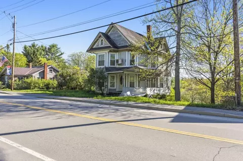 79 Pittsfield Ave, Hartland, ME 04943