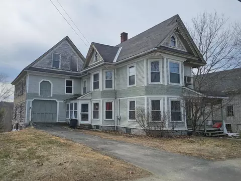 79 Pittsfield Ave, Hartland, ME 04943