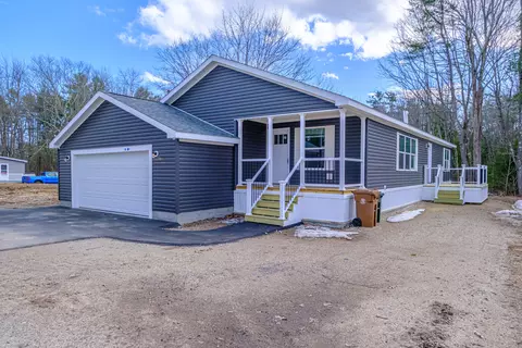 16 Pine Haven St, Saco, ME 04072