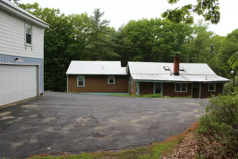 Exterior - 96 Mineral Spring Rd, Windham, ME 04062 photo 5 of 10