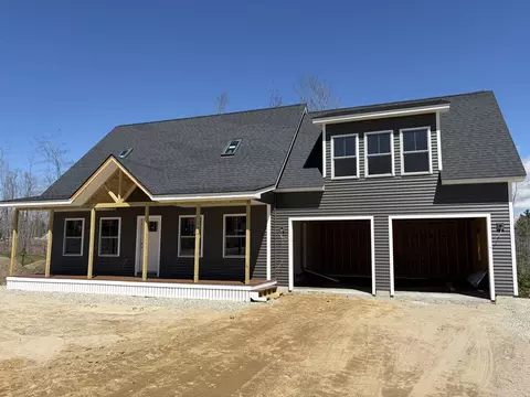 46 Woodbrey Ln, Standish, ME 04084