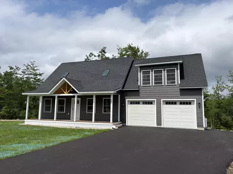 46 Woodbrey Ln, Standish, ME 04084