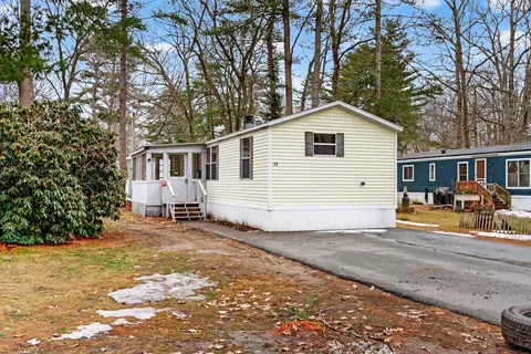 15 Valerie Ave, Brunswick, ME 04011