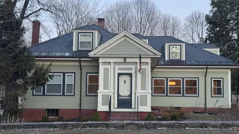 93 Foreside Rd, Falmouth, ME 04105