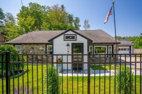 195 Temple Ave, Old Orchard Beach, ME 04064