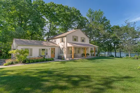 3 Long Cove Rd, York, ME 03909
